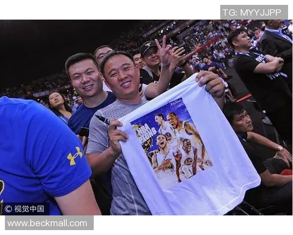 悉尼奥林匹克球队与曼利联的激烈对决引发球迷热情高涨